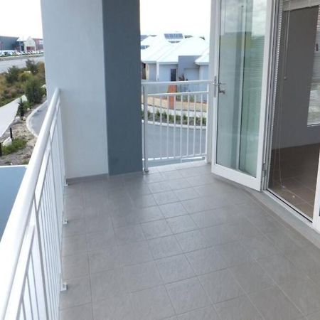 Modern Luxury 1 Bedroom Apartment - Walk To The Shops! Free Wifi Clarkson المظهر الخارجي الصورة